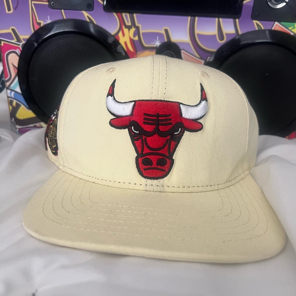 New Era Cream and Red Chicago Bulls Hat